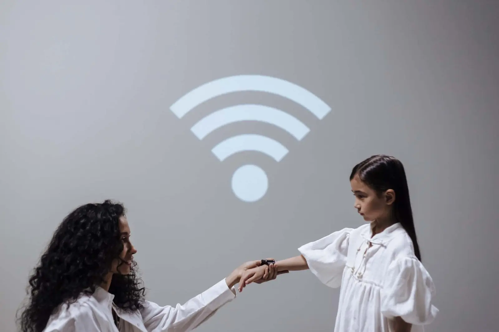 moldura digital offline vs. wi-fi